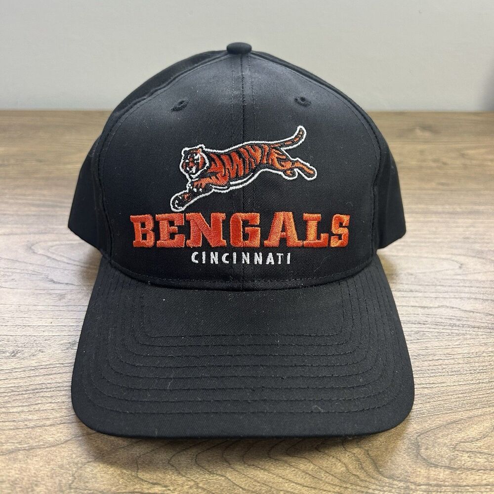 Vintage Cincinnati Bengals Twins Snapback Leaping Tiger NFL Cap Black 90s